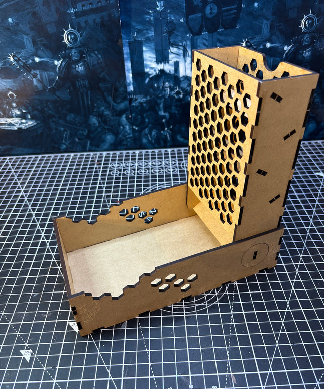 Folding dice tower - Wargamming/DnD/Board Gaming